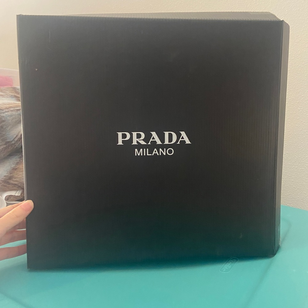 $1370 Prada High Top Sneakers Nylon Zip-Pouch White US 6.5 Women’s 36.5 - Picture 10 of 10